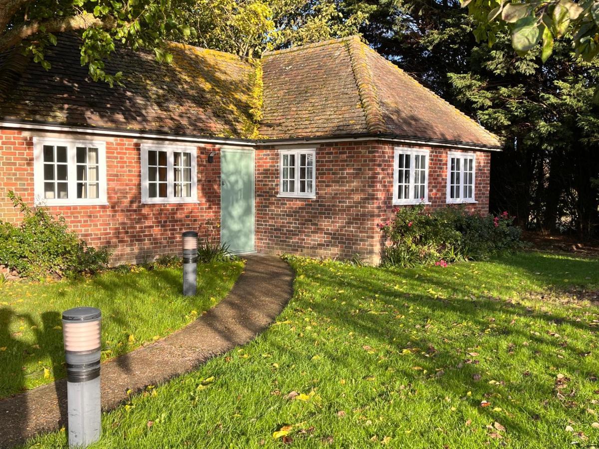 In Grounds Of Grade Ii* Frognal *